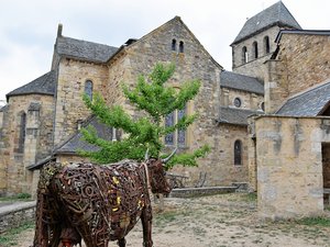 Suivez le guide... et les sentiers (7/7) : à Vimenet, sur les traces du passé des causses