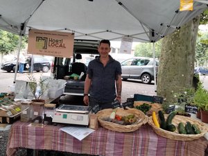 "J'ai été pollinisé par la nature" : voici comment l'Aveyronnais Vincent Versaux est passé de la chaudronnerie à l'horticulture