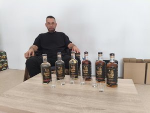 "Il y a du rhum et de la canne à sucre, pour le reste, mystère" : Home Ron, le rhum arrangé au goût de l'Aveyron