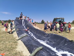 Ventriglisse ou concours de C15, des Estivales de la Terre sous le soleil de l'Aveyron