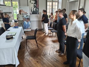 "Un seul et même métier qui les réunit, celui de soldat" : onze Aveyronnais signent leur engagement sous les drapeaux