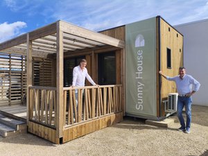 "On s'adapte aux désirs et envies de chacun" : Sunny House ouvre à Rodez son showroom sur ses habitations 100 % made in Aveyron