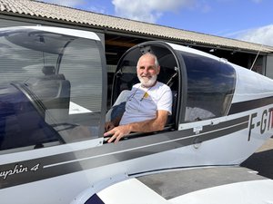 "On fait une boucle dans les environs selon où les participants veulent aller" : cet aérodrome de l'Aveyron ouvre ses portes ce week-end