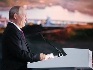 "À mon avis, oui, il y a une chance" : quand Vladimir Poutine évoque une paix possible entre la Russie et l'Ukraine