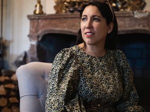 "Proposer un voyage à l'intérieur de la cathédrale et en dévoiler la beauté exceptionnelle" : l'artiste Florence Castelbou propose une double exposition à Rodez