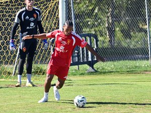 Football : un choix "évident", les dessous du retour à Rodez de Mathis Saka