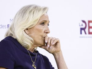 Présidentielle 2027 : "Il n'y a qu'une voie, c'est celle que j'ai décidé de suivre dès 2024, celle de l'alliance", le maire de Nice Éric Ciotti officialise son soutien à Marine Le Pen