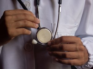 Arrêt maladie : durée, plafonnement, prolongation... les règles ont changé depuis le 1er septembre pour les salariés, tout ce qu'il faut savoir si un arrêt de travail vous est prescrit