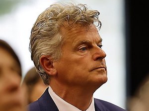 Présidentielle 2027 : un "projet de rupture pour notre pays", après 2022, le communiste Fabien Roussel se porte à nouveau candidat