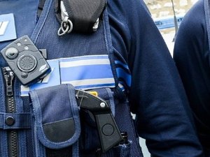 A Carcassonne, un policier municipal avait été filmé sans le savoir par sa caméra piéton tenant d'inquiétants propos racistes, misogynes..., une enquête est en cours