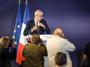 Prix des carburants records, croissance revue à la baisse... La colère gronde, les appels à la mobilisation se multiplient pour le 17 octobre