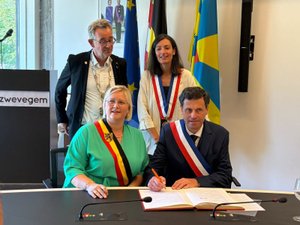 "Il est essentiel que les jeunes connaissent cette histoire" : Espalion officialise son jumelage avec une commune belge, déjà liée d'une façon au village aveyronnais