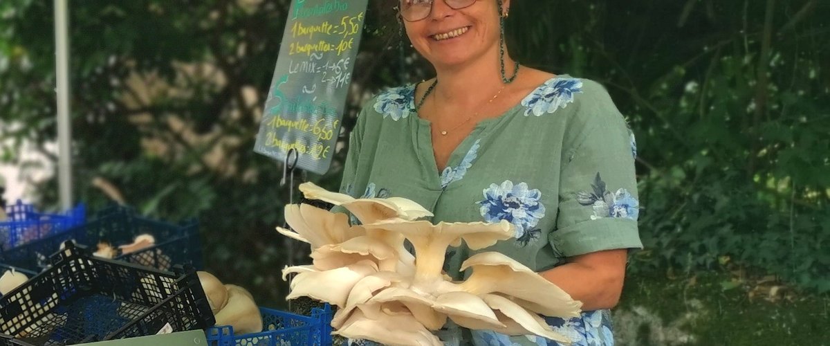 "Nous sommes plusieurs producteurs myciculteurs passionnés" : cette agricultrice cultive des champignons dans le granit !