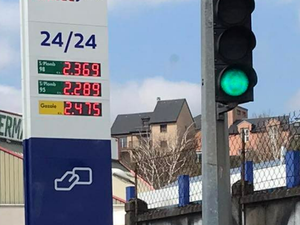Prix du carburant : quelles sont les pistes d'aides étudiées ce lundi par le gouvernement ?