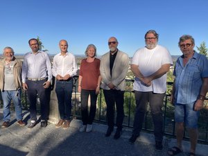 Le Parti socialiste et Place publique battent le rappel en Aveyron pour la primaire entre les cinq candidats