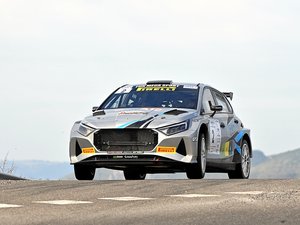 Automobile : le show d'Arthur Pelamourgues sur le premier rallye des rives d'Olt