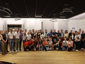 Aides, accompagnement et même une vachette en trophée, l'Aveyron récompense les vétérinaires engagés dans l'accueil d'étudiants