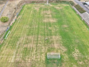 Football : "On est évidemment préoccupé par la qualité des pelouses", les images dingues des terrains d'entraînement de Rodez