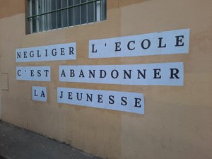 Colère des lycéens : des "violences urbaines organisées par l'ultra-gauche" selon Matignon, LFI accuse le gouvernement de "sombrer dans le complotisme"