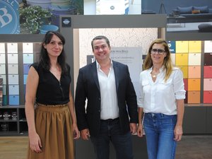 "Chez nous, ce sont de vrais vendeurs qui répondent, pas des robots" : en Aveyron, Séguret Décoration change d'échelle et prépare la relève