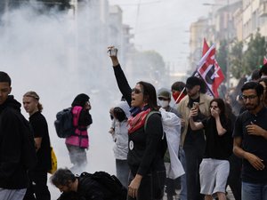 "On ne pourra pas sortir de cette crise sans réponse politique" : ce qui ressort de la rencontre des associations lycéennes avec le ministre de l'Éducation Edouard Geffray