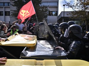 Colère des lycéens : les élèves se désolidarisent des violences et annoncent à un "Acte 3" des manifestations, les syndicats de l'Éducation nationale entrent dans le mouvement en appelant à la grève