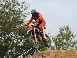 Moto : fin de la première journée de l'Aveyronnaise classic, Jérémy Tarroux vire en tête avec plus de trois secondes d'avance sur son dauphin