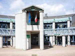 Colère des lycéens : des cours suspendus ce lundi 5 octobre dans 16 lycées de l'académie de Toulouse, dont un en Aveyron