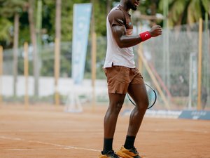PORTRAIT. "C'est la guerre qui m'a ramené dans le tennis pour de bon" : de la République démocratique du Congo aux Internationaux de Rodez, Bienvenu Bolangi, la réussite d'un survivant