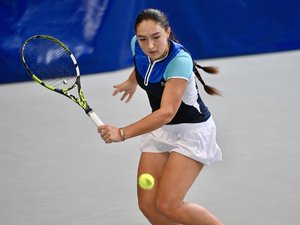 Tennis : "J'ai fait du mieux que j'ai pu", l'Aveyronnaise Maya Bories éliminée en quart de finale du CNGT de Rodez