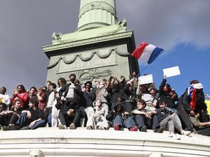 Blocage des lycées : aussi à l'appel des étudiants et des syndicats de l'Éducation nationale, à quoi s'attendre pour "l'acte V" ce mardi 13 octobre ?