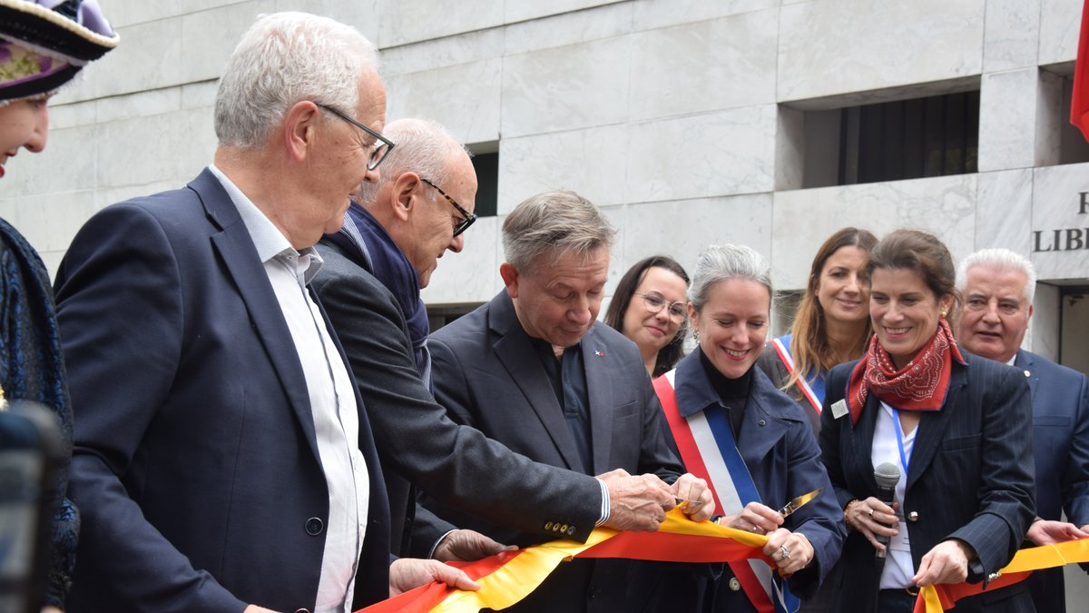 Le marché de pays à Bercy doit "tisser plus de liens entre Paris et l’Aveyron"