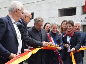 Le marché de pays à Bercy doit "tisser plus de liens entre Paris et l'Aveyron"