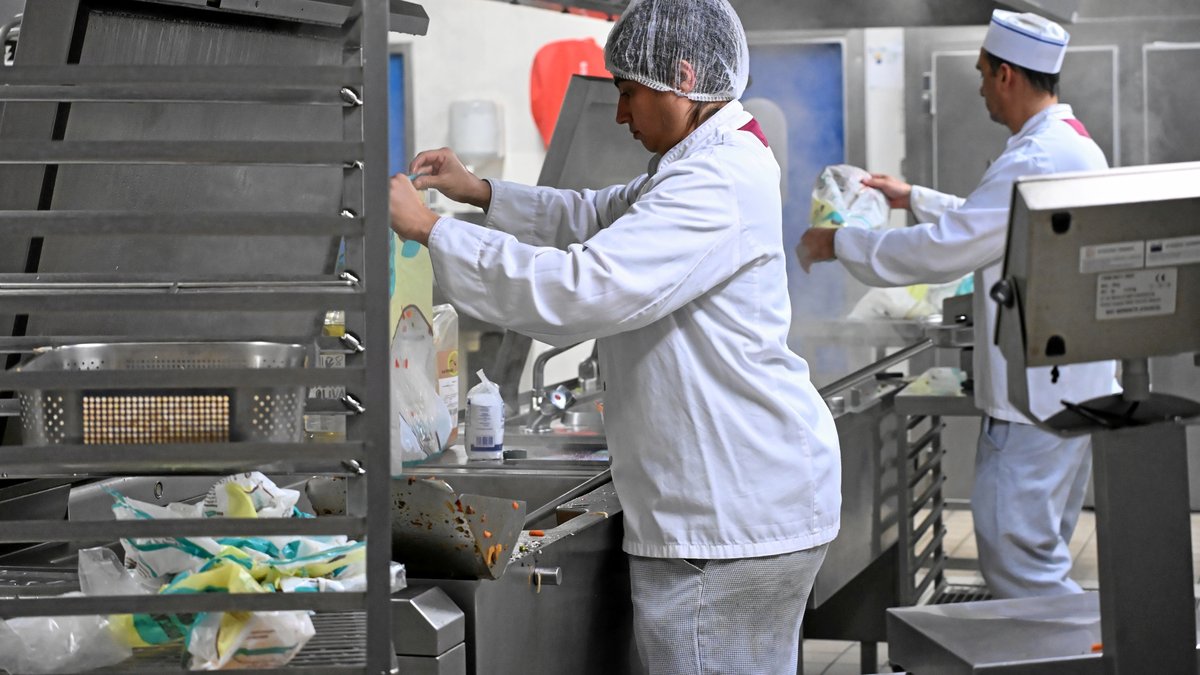 "Ici on conçoit les menus tous ensemble" : encore plus de qualité dans les assiettes de la cuisine centrale de Rodez
