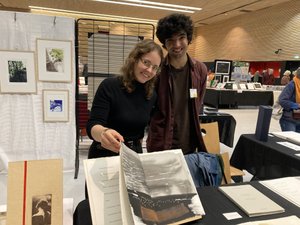 "On vient en Aveyron car il y a un vivier d'artistes et de lecteurs" : un vent de jeunesse souffle au salon du livre d'art à Rodez