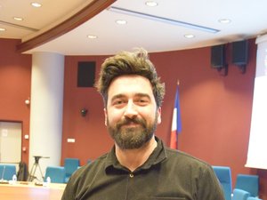 Manifestations du 17 octobre : "Je ne vais pas pleurer pour une mairie qui brûle", réagit Florian Monteillet, conseiller municipal d'opposition à Rodez