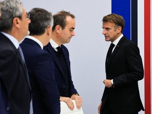 Violences du 17 octobre : dispositif de sécurité "massif" pour le 24 octobre, aides sociales coupées aux pilleurs, révélations de Mediapart, les réponses du gouvernement attaqué de toutes parts