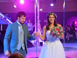 Des costumes et des robes de mariée en grand défilé, ce dimanche 25 octobre à la salle des fêtes de Rodez