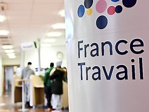 Une Assurance chômage excédentaire mais obligée de s'endetter : l'État la siphonne systématiquement pour payer sa propre dette