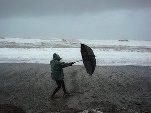 CARTE. Tempête Austen : au moins 10 départements vont basculer en orange cette nuit, 50 seront en vigilance jaune, la France se prépare à des vents à 140 km/h