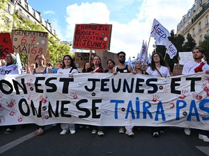 Manifestations du 24 octobre : Marseille, Lyon, Paris, Nice... Des villes annoncent déjà interdire ou restreindre les mobilisations, voici lesquelles pour l'instant