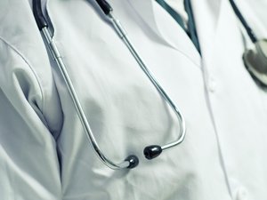 Consultations, dépassements d'honoraires... Ce que votre médecin doit obligatoirement afficher pour éviter les mauvaises surprises du reste à charge