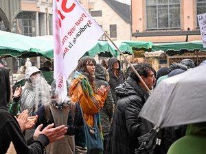 Manifestations du 24 octobre : à Rodez, sous la pluie, la mobilisation tient bon malgré son interdiction