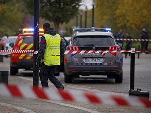 Fusillade à Trappes et La Verrière : l'admission en psychiatrie du suspect "ne change rien" au mobile "terroriste, les gardes à vue des proches de l'assaillant levées