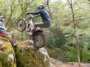 Moto - trial : la météo capricieuse n'a pas empêché les performances d'exception sur les Trois jours de la Truyère