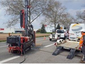Pourquoi va-t-on forer la chaussée d'une avenue dans cette ville de l'Aveyron ?