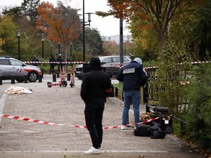 "On m'a menotté moi en premier, j'ai pas compris" : agressé et tabassé sans raison par Kévin T. trois jours avant l'attentat raciste de Trappes et La Verrière, il témoigne